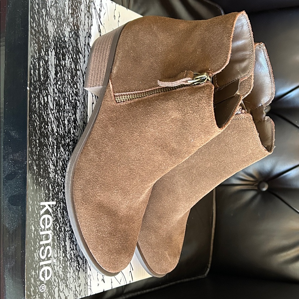 Kensie Women's Brown Suede Ankle Booties